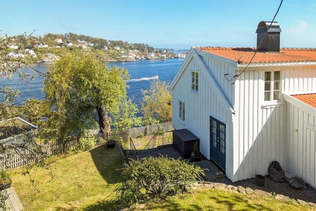 Feriehus - Arendal Ved Sjoen Exterior photo